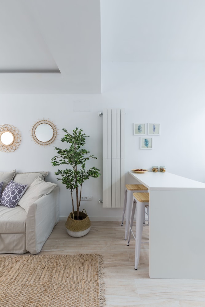 Apartment, Ground Floor - Photo 14