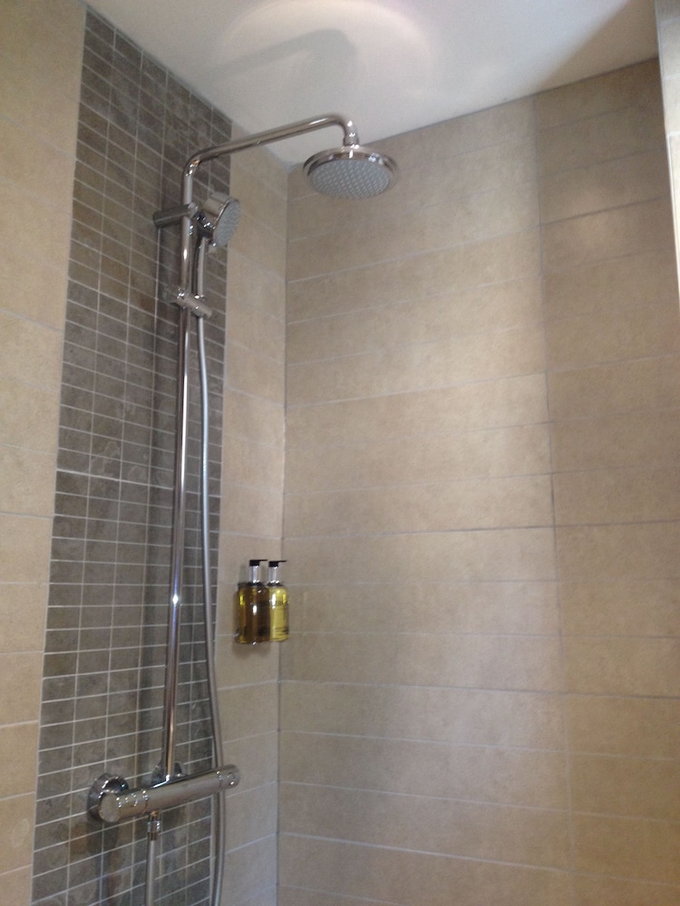 Double Room, Ensuite (Small) photo 2
