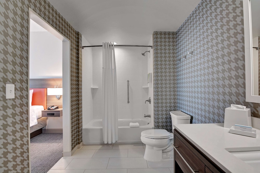 Standard Studio Suite, 1 Bedroom, Non Smoking - Photo 2