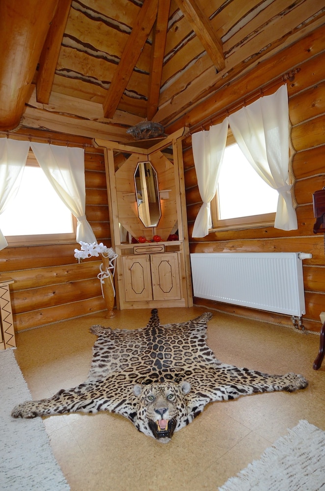 Luxury Double Room, 1 Bedroom, Lake View photo 3