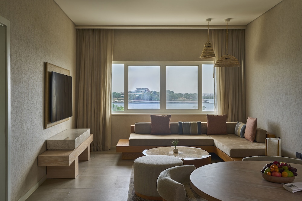 Executive Suite photo 2