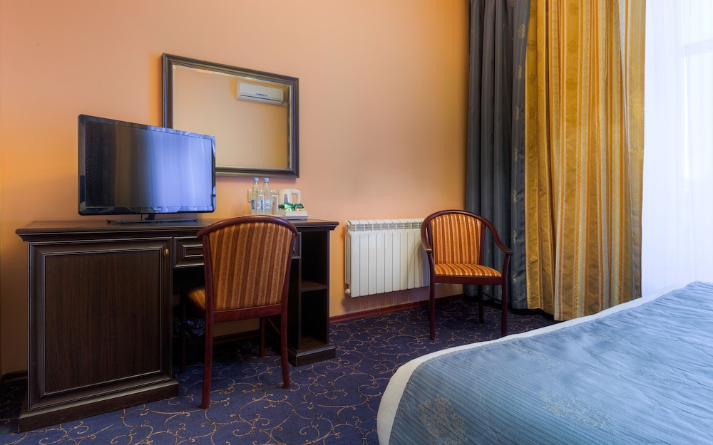 Standard Double or Twin Room photo 1