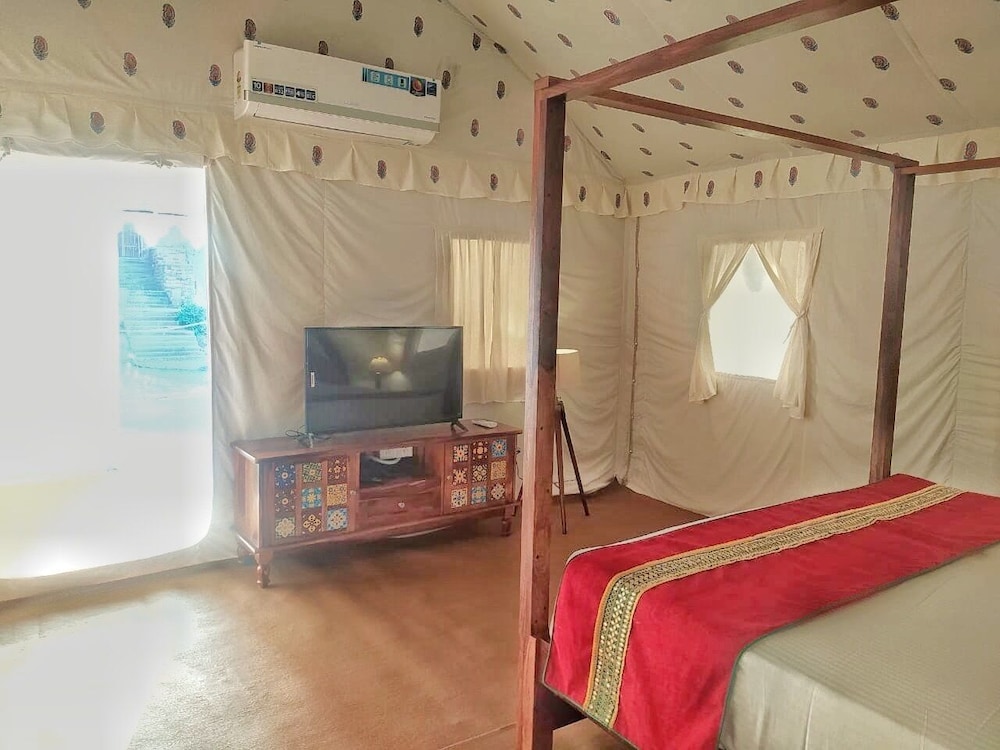 Luxury Tent photo 3