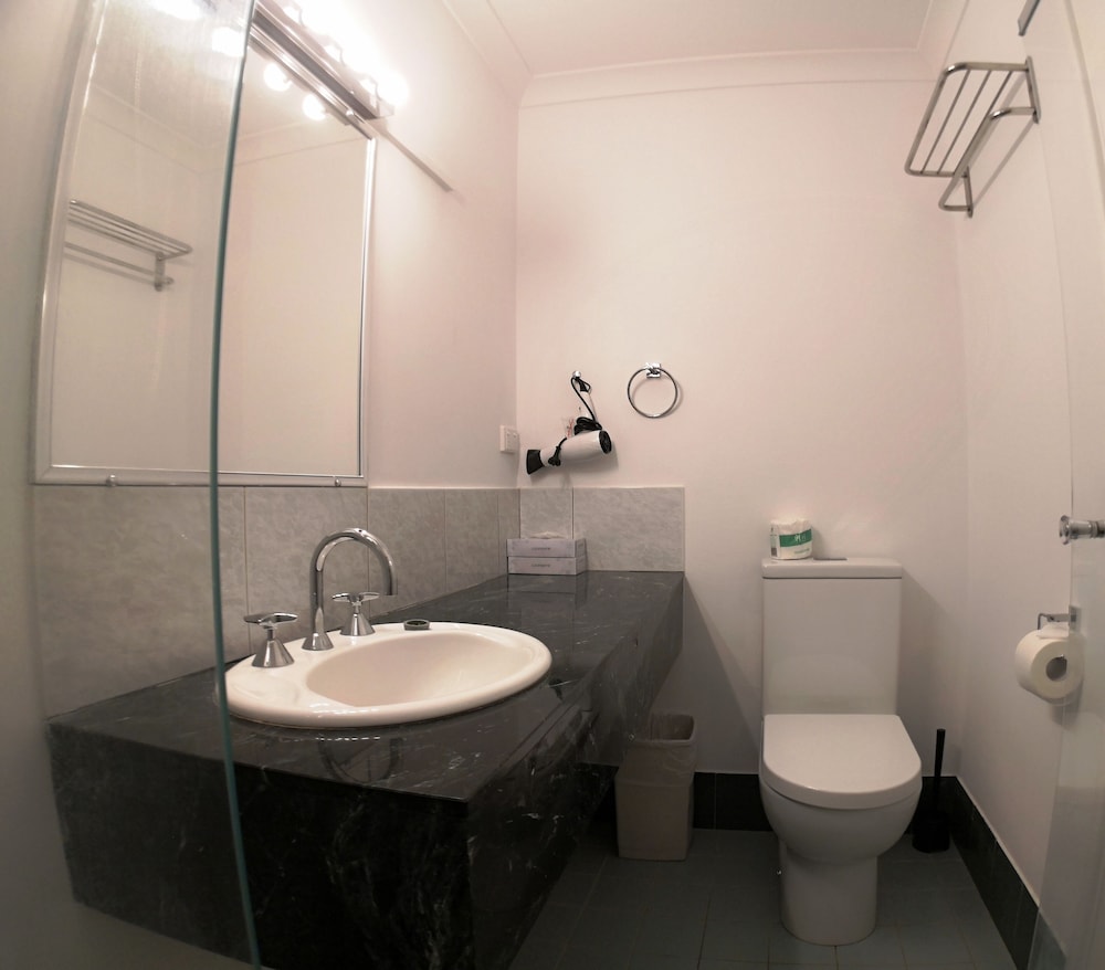 Standard Renovated Double - Photo 5