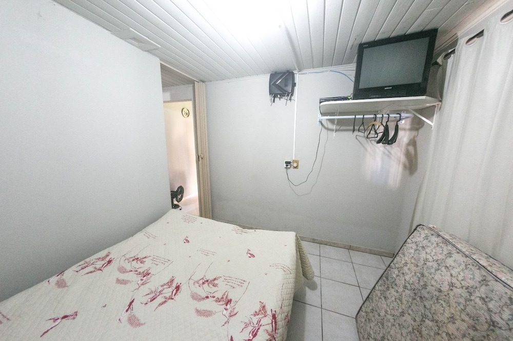 Studio, Multiple Beds photo 3