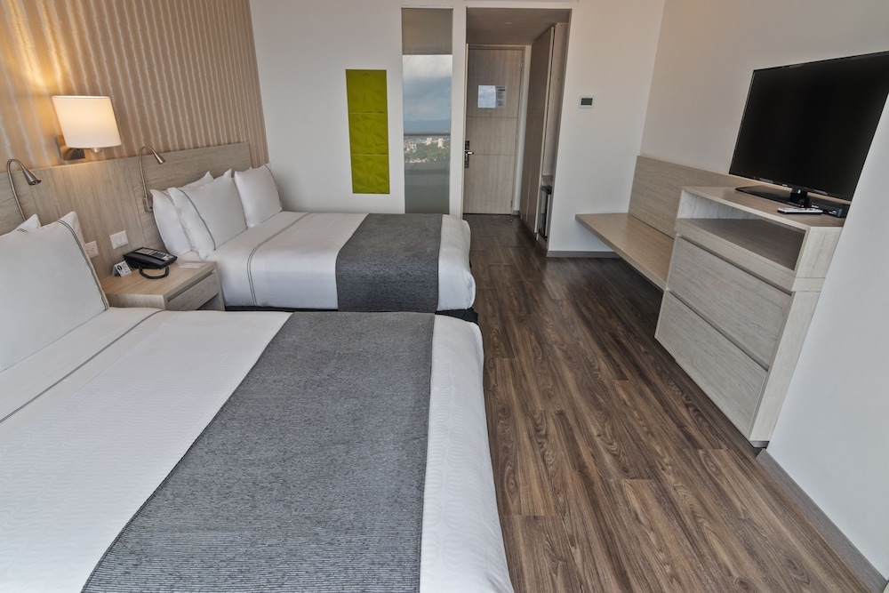 Standard Room, 2 Double Beds photo 1