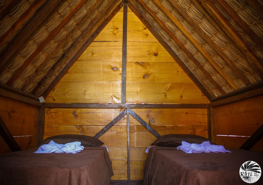 Economy Cabin, 2 Twin Beds, Shared Bathroom, Ground Floor photo 1