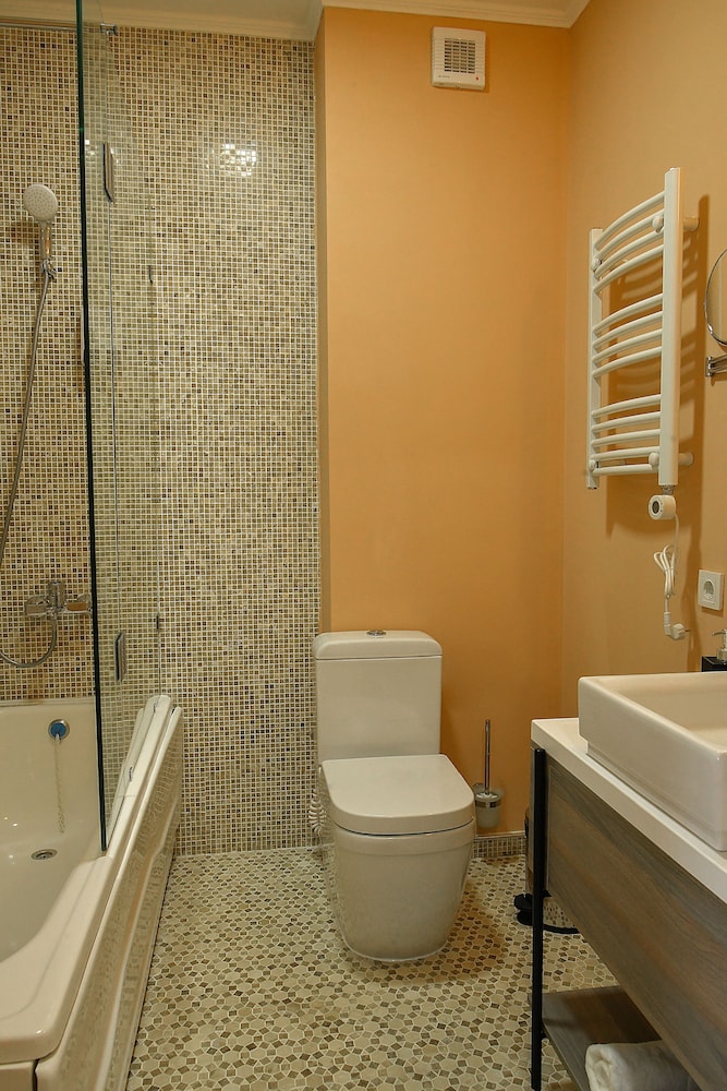 Standard Triple Room - Photo 10