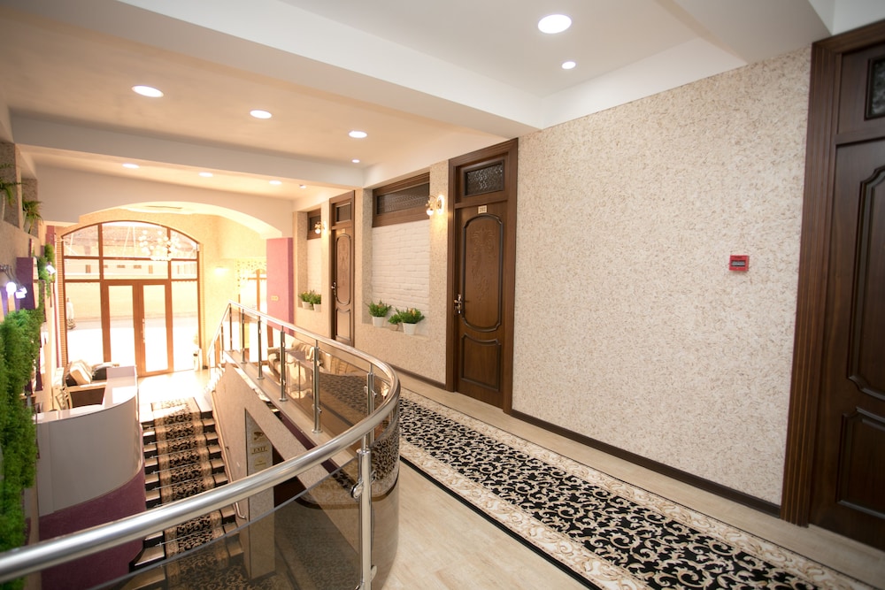 Comfort Triple Room - Photo 4