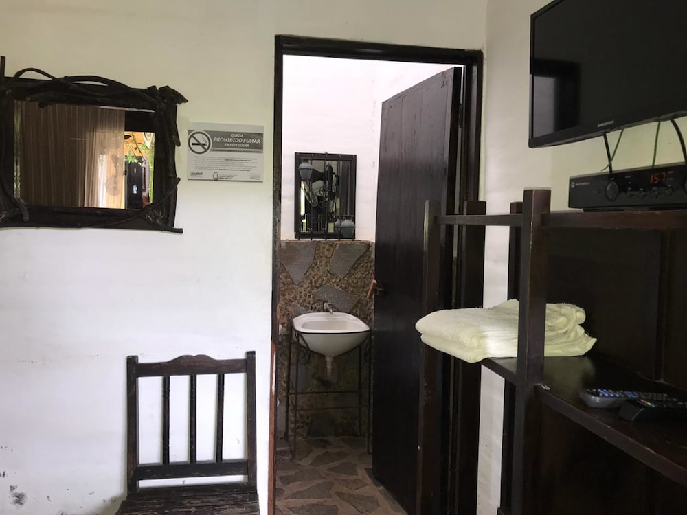 Standard Triple Room, Multiple Beds, Non Smoking photo 1