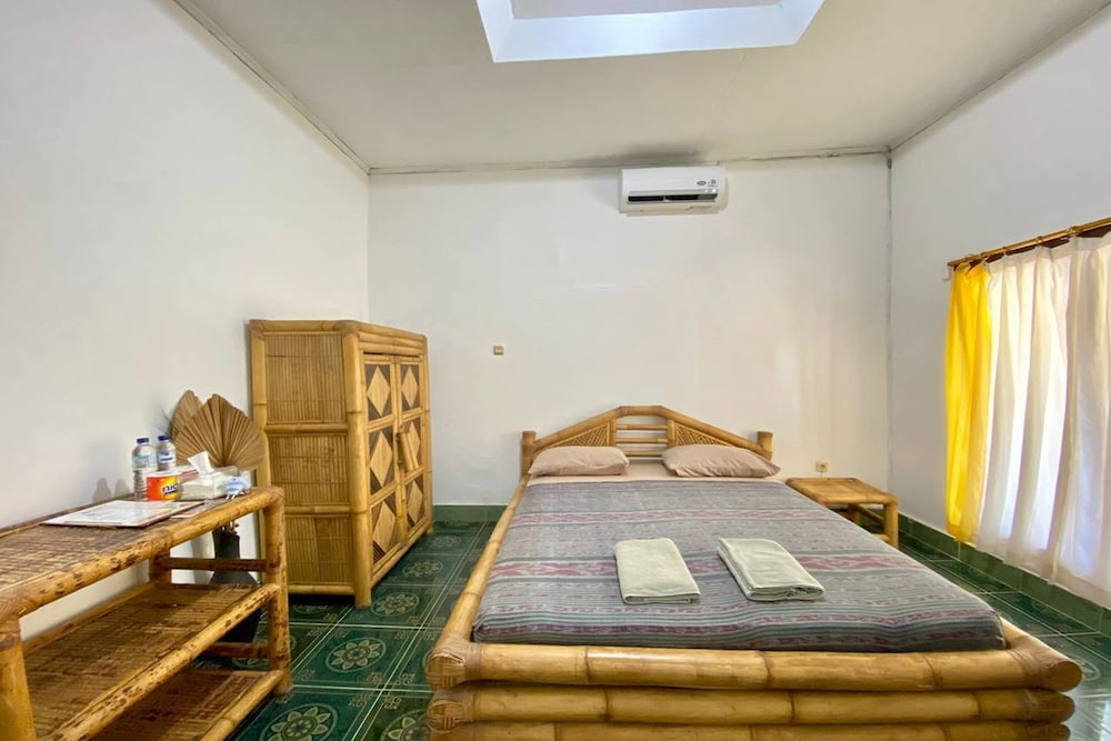 Standard Double Room with AC - Photo 7