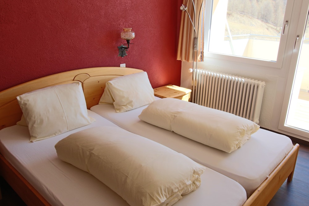Standard Twin Room, 2 Twin Beds, Mountain View, Mountainside (HODZ) photo 2