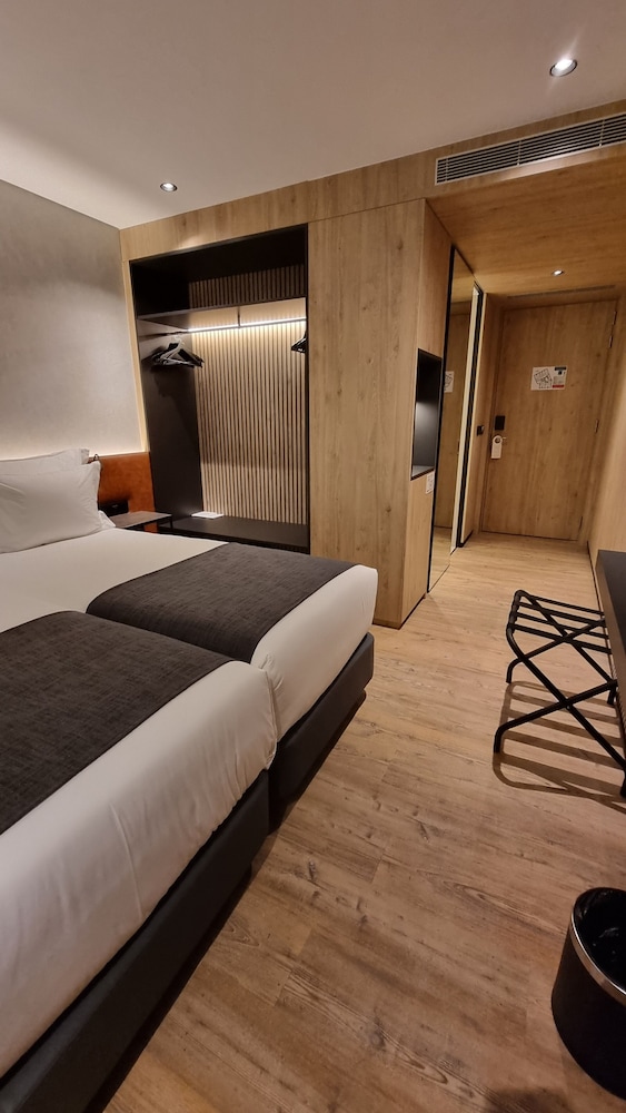 Hotel Príncipe Ávila - Photo 32