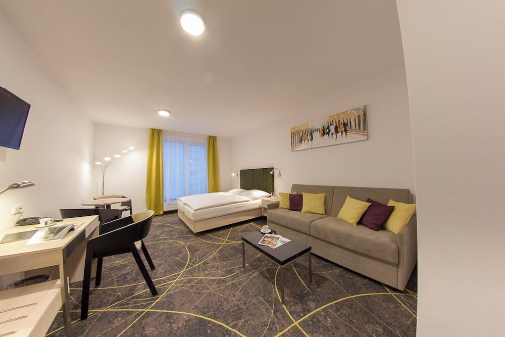 Classic Double Room, City View