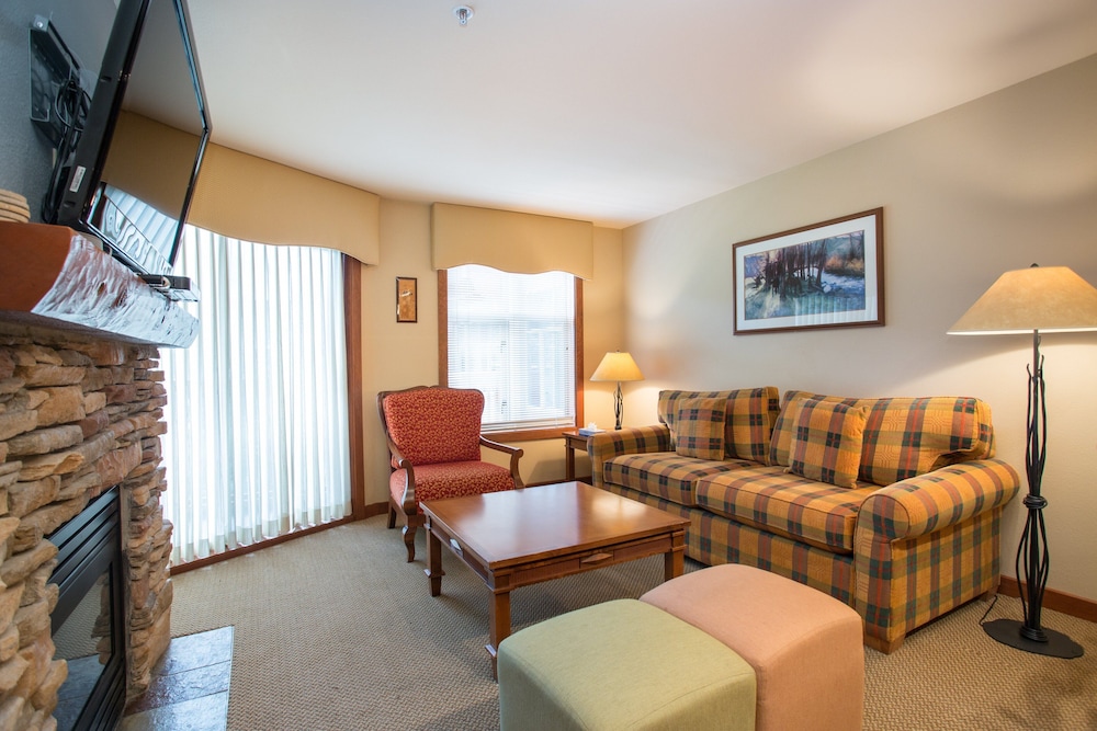 Condo, 2 Bedrooms