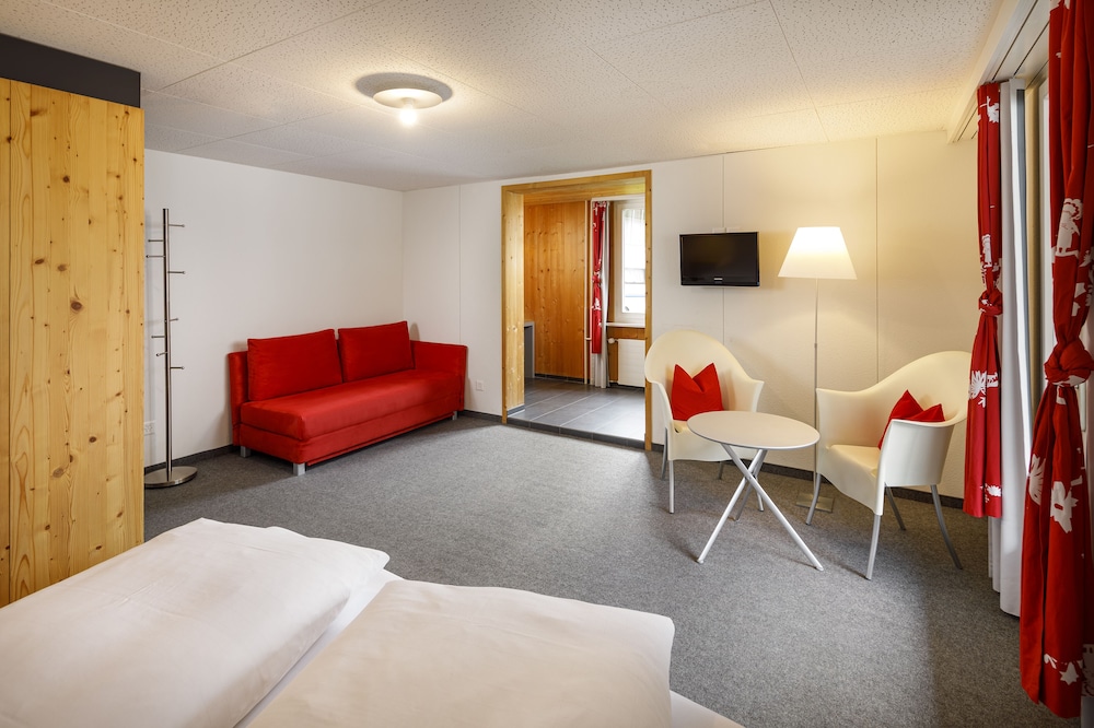 Economy Quadruple Room photo 1