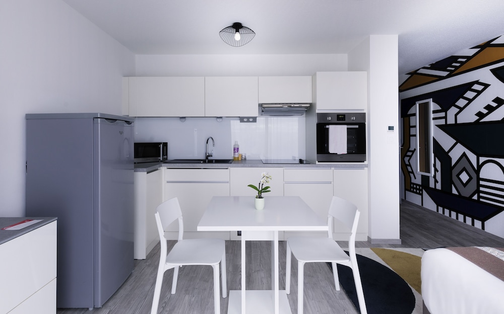 Studio, 1 Double Bed, Terrace - Photo 4