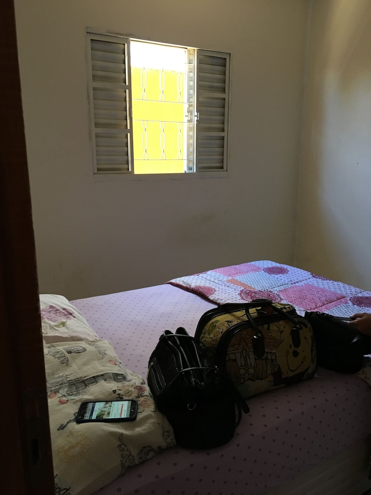 Quarto Basico - 1 Cama De Casal photo 3