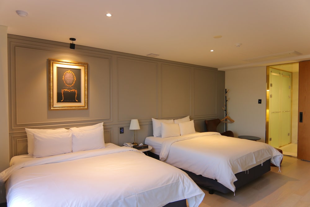 Deluxe Twin Room - Photo 3
