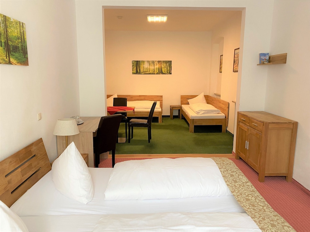 Standard Quadruple Room