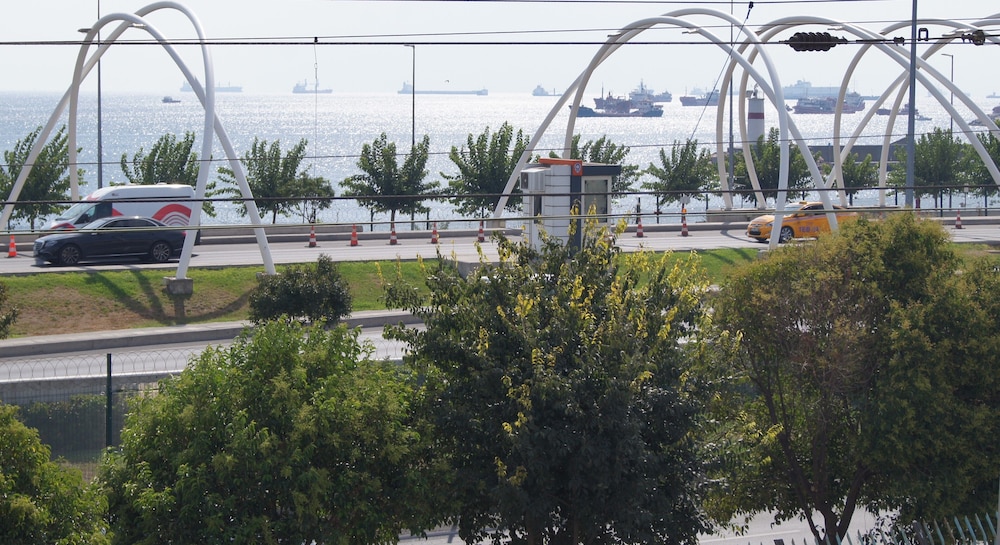Standard Double Room, Partial Sea View photo 1