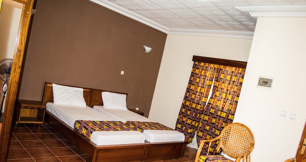 Double Room, 1 King Bed