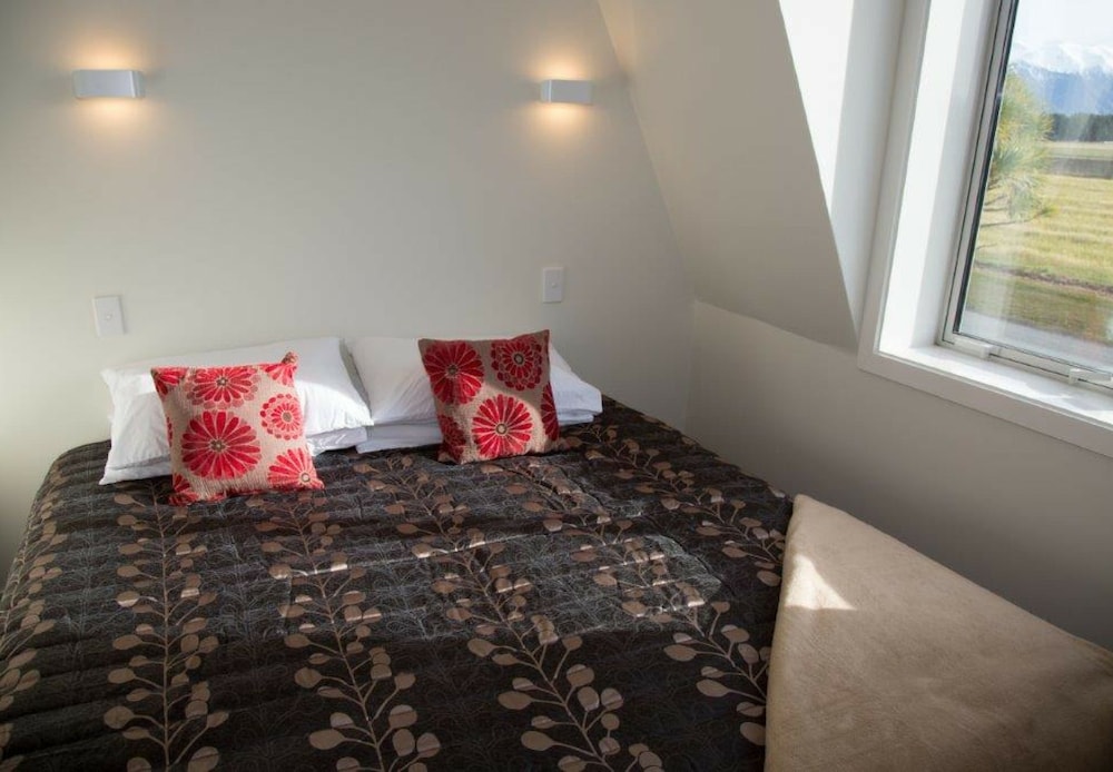 Standard Studio, 1 King Bed, Ensuite photo 1