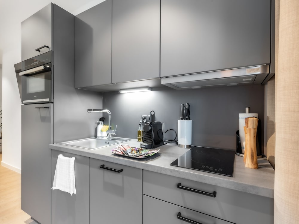 Suite M - Photo 14
