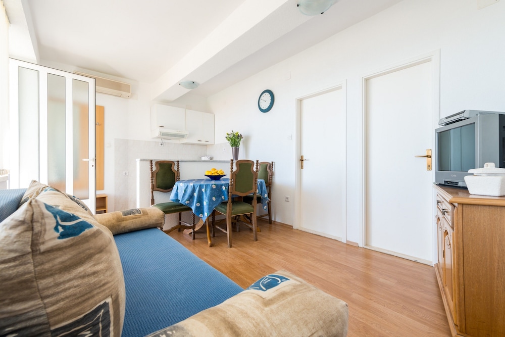 Standard Apartment, 1 Bedroom, Balcony photo 2