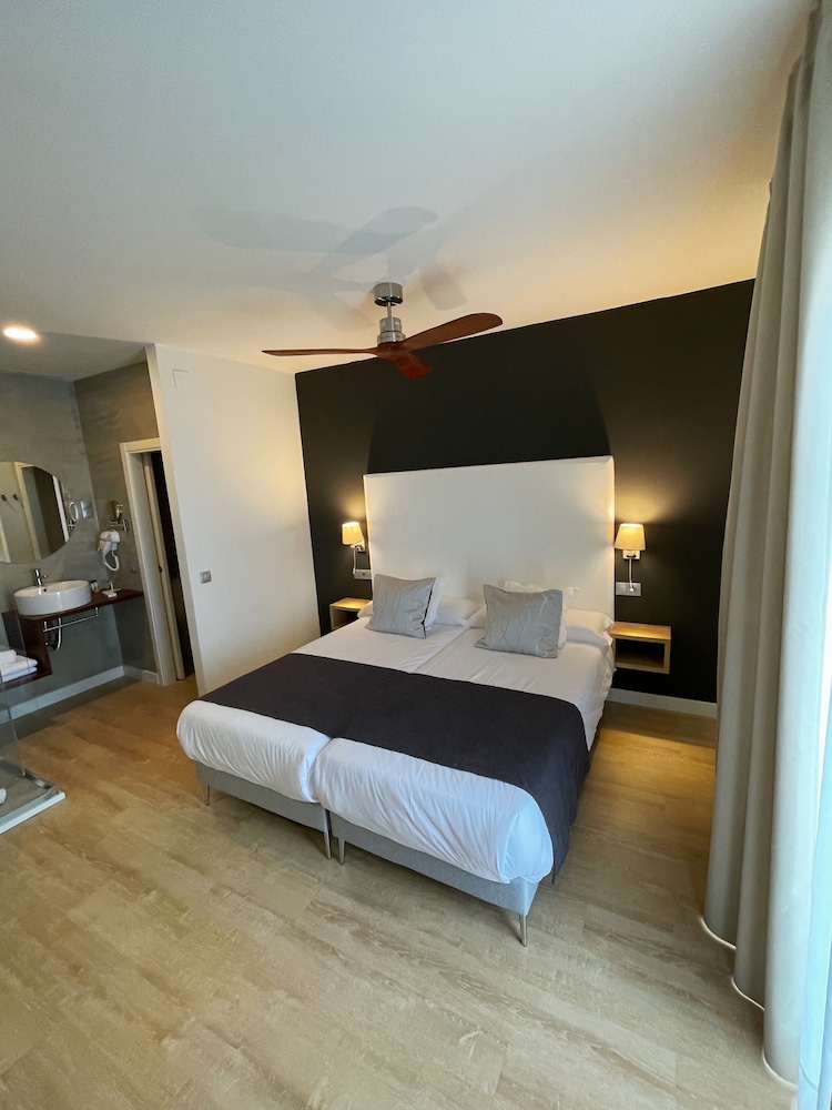 Deluxe Double Room, Golf View