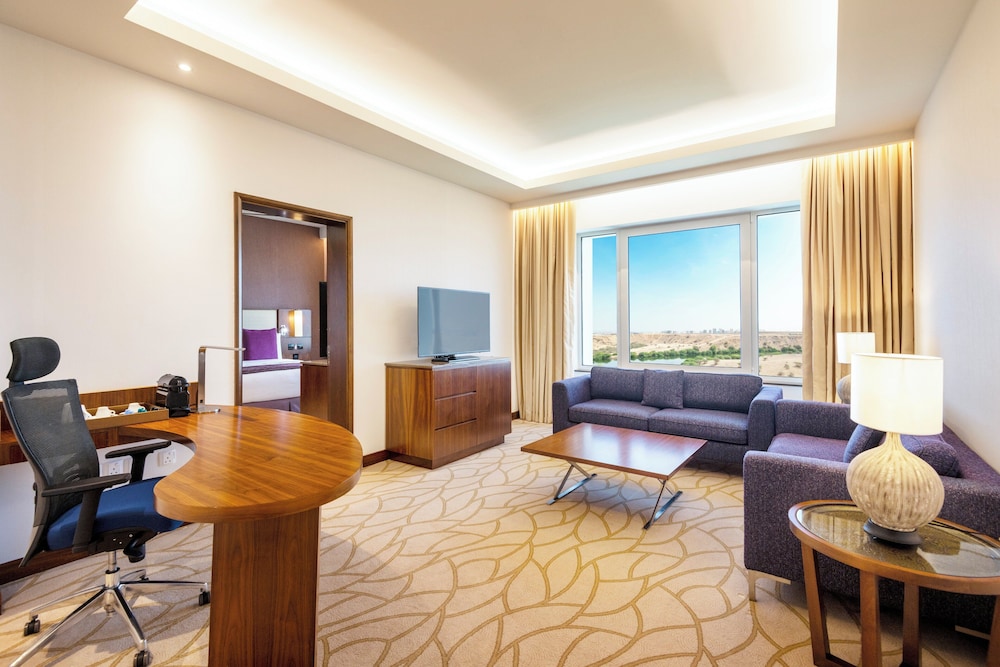 Premium Room, 1 King Bed, Mountain View photo 3