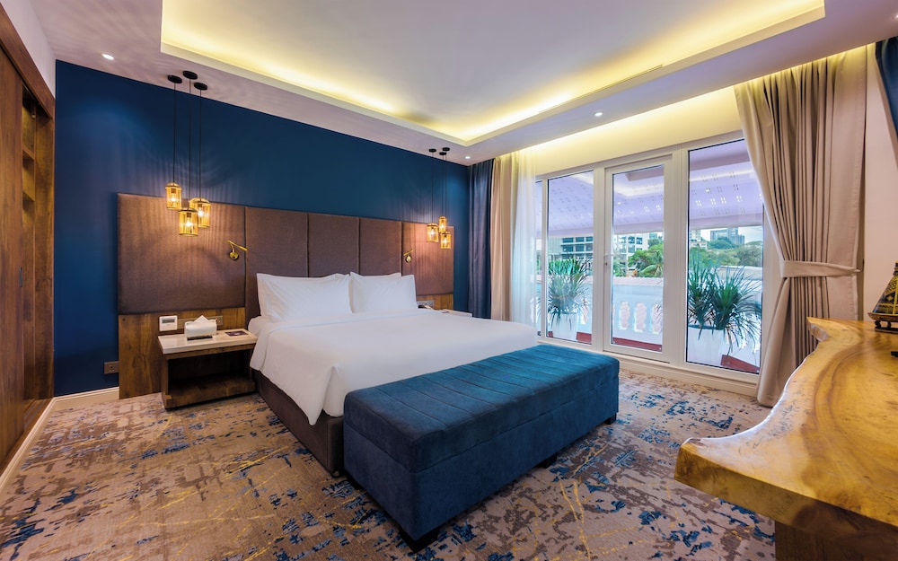 Suite Room Beachfront photo 1
