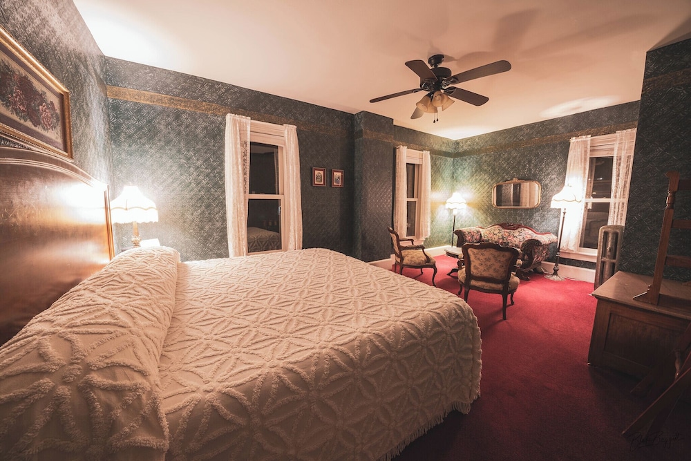 Double Room, Ensuite (#9 King Suite)