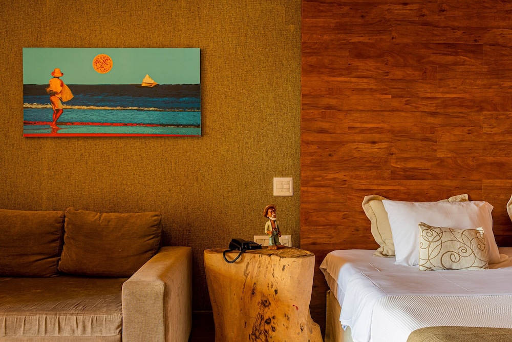 Premium Suite - Photo 3