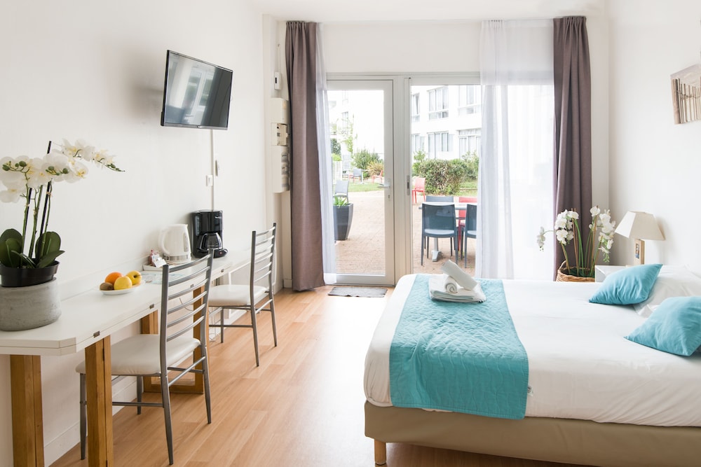 Standard Apartment