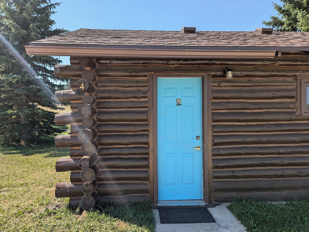 Cabin (Number 4) photo 3