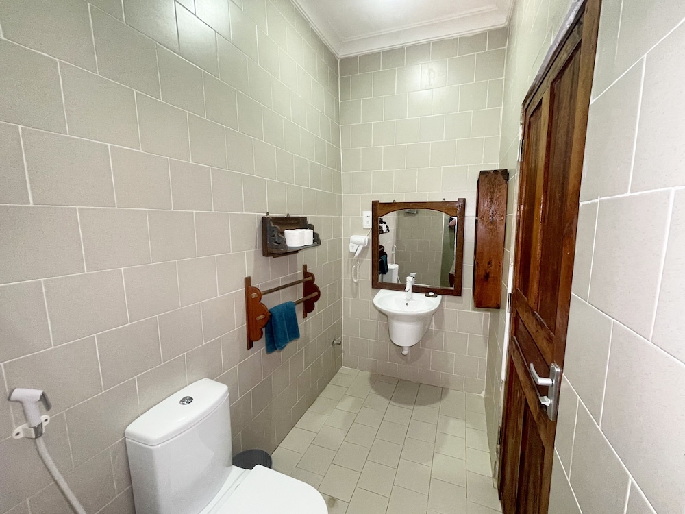 Comfort Double Room, 1 Queen Bed, Pool View, Garden Area (Tumbatu Island) photo 3