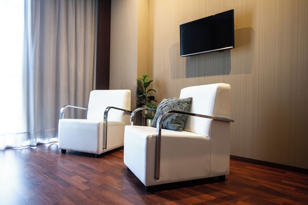 Junior Suite (individual) thumbnail 5