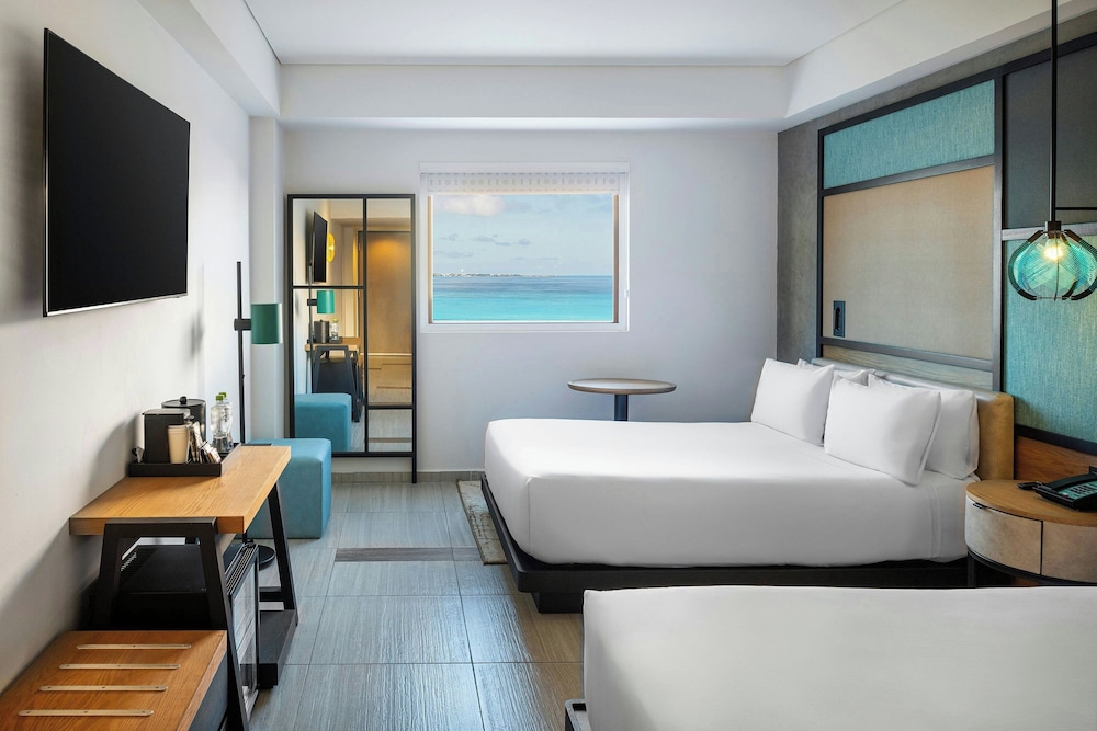 aloft, Room, 2 Queen Beds, Ocean View - Photo 1