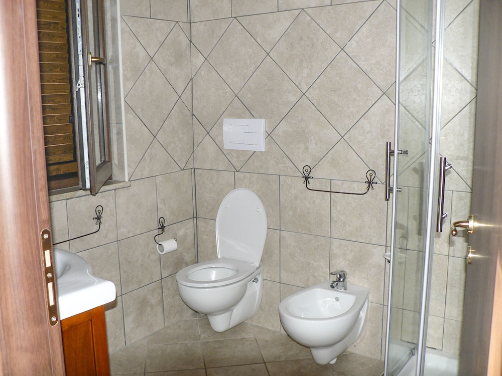 Double or Twin Room photo 2