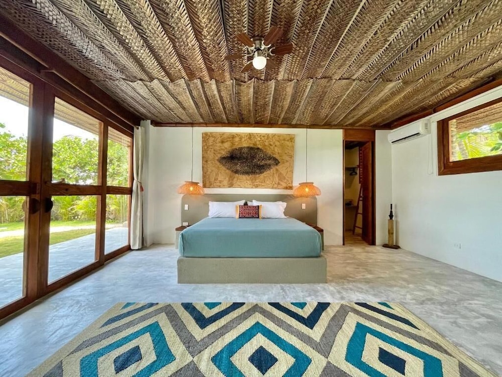 Junior Suite, 1 King Bed photo 2