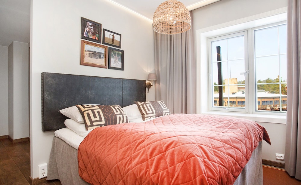 Double Room, Multiple Beds (m køyeseng/bunk bed ONLY 143cm long) photo 1
