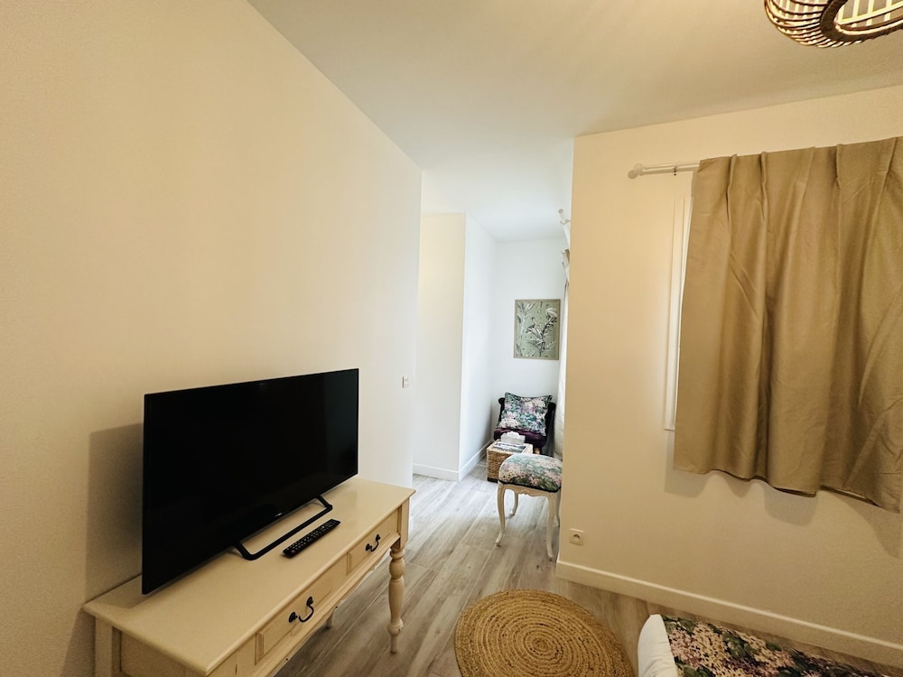 Suite, 2 Bedrooms photo 3