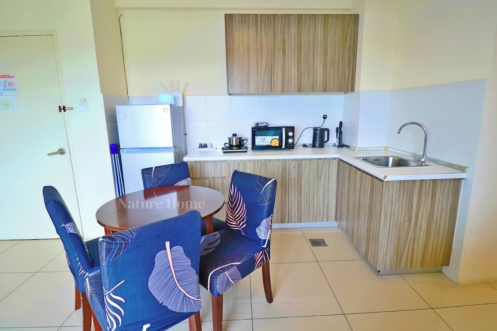Standard Studio, 1 Bedroom, Refrigerator & Microwave, Garden View photo 3