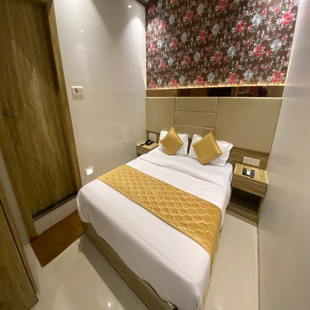 Deluxe Double Room - Photo 4