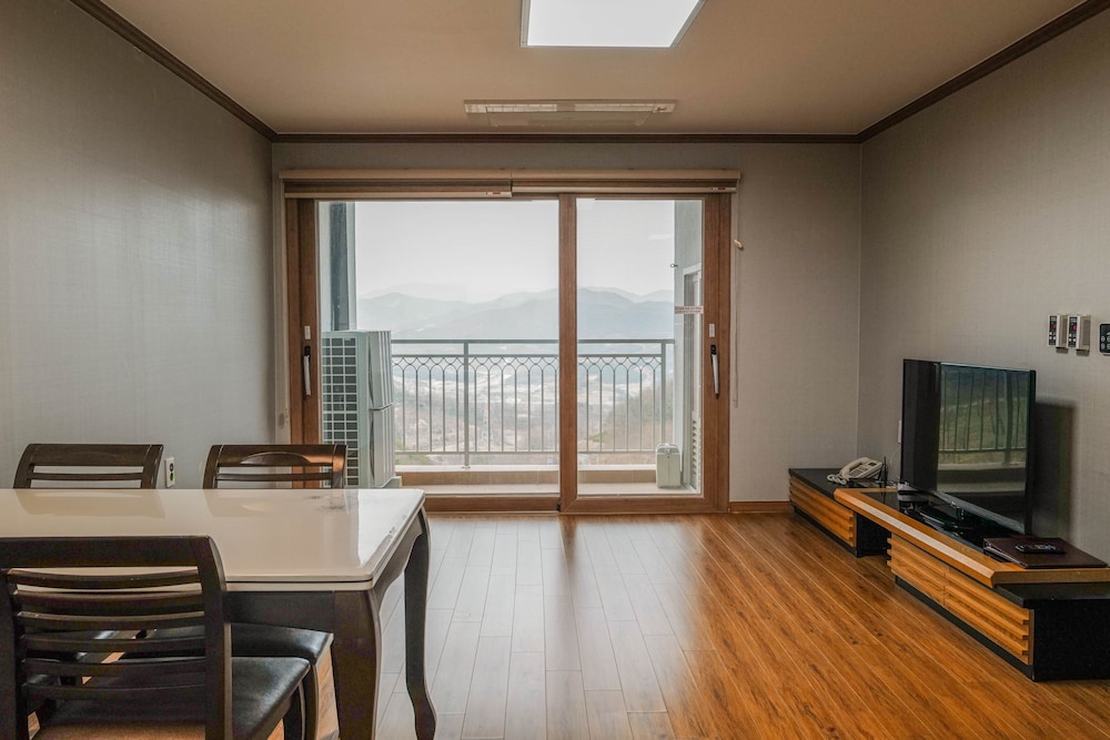 Room (Condo Type) - Photo 1