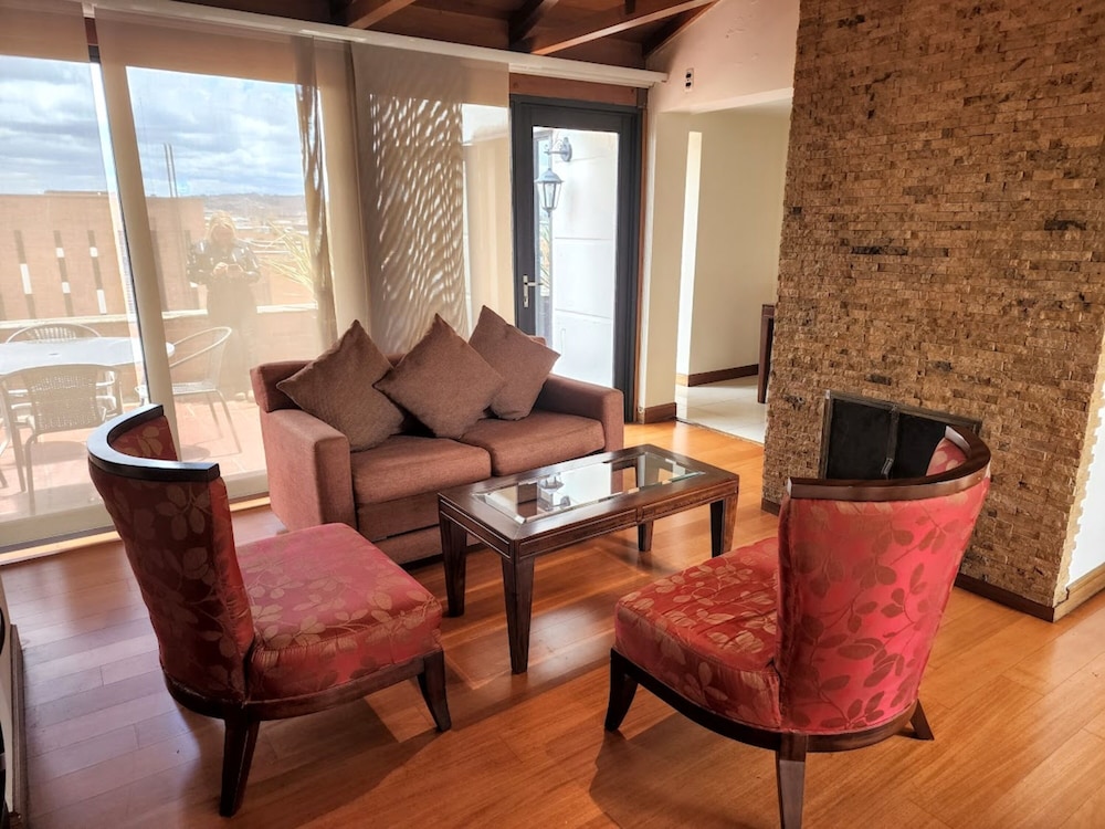 Penthouse, Hot Tub - Photo 8