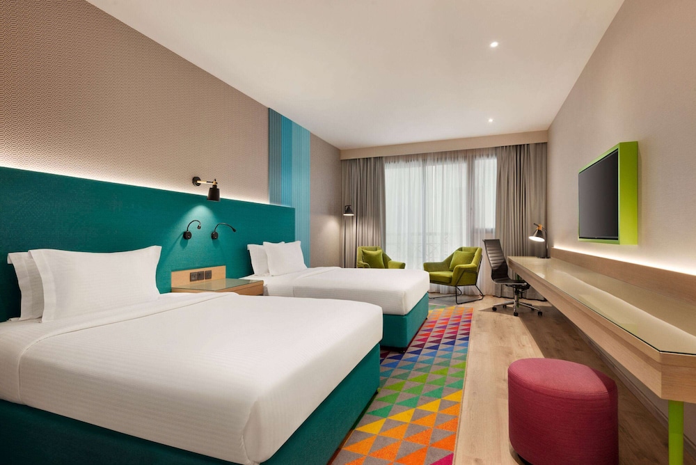 Family Room (3 Single Beds) photo 3