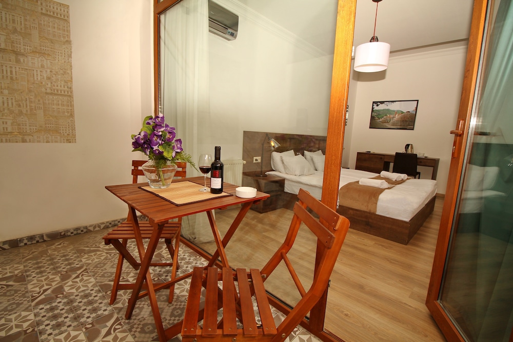 Superior Twin Room, City View photo 3