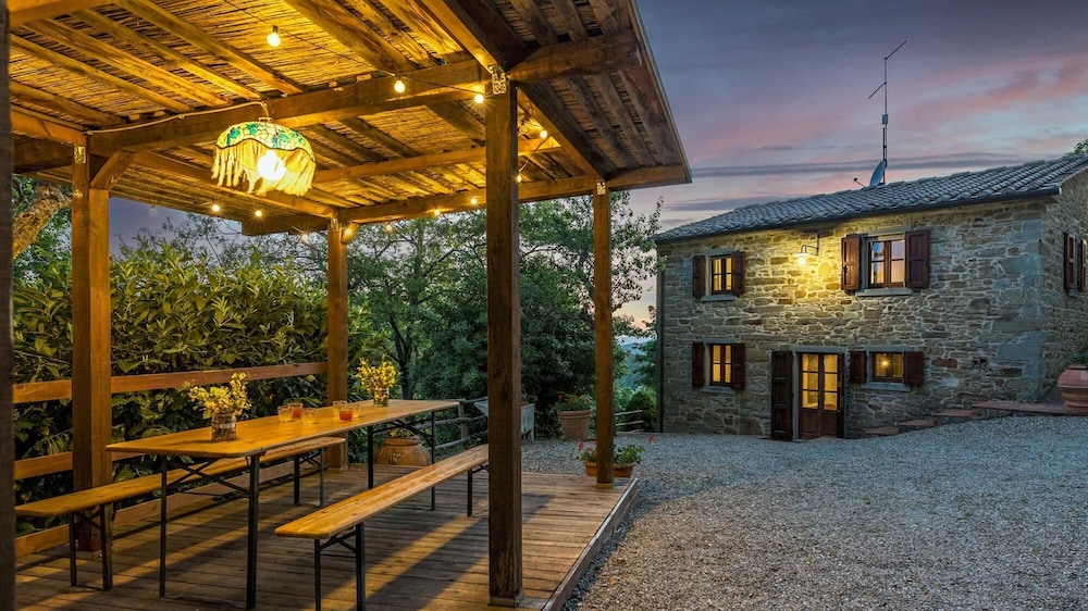Villa photo 3